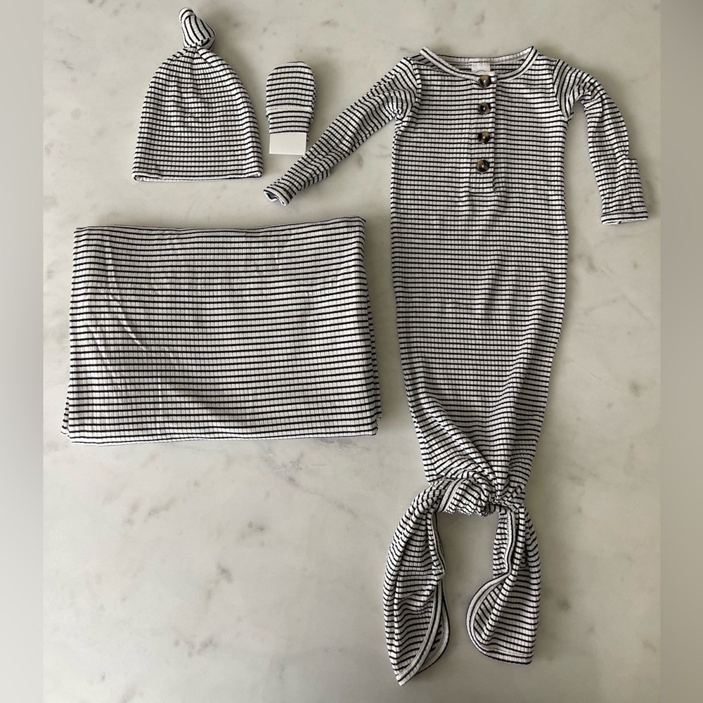Lou Lou and Company Hayes Ribbed Newborn Bundle
